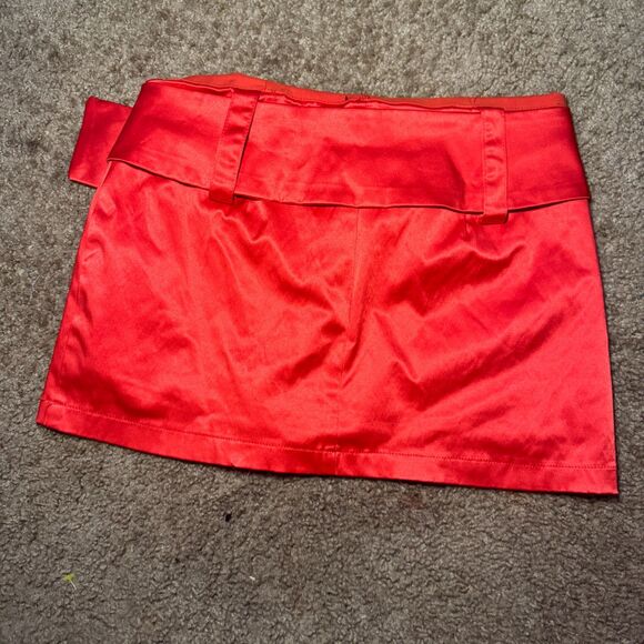 Size Medium Red Micro Mini Belted Skirt w/ Shorts - Picture 3 of 4